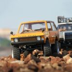 MNRC MN168 1/12 Land Rover Defender 4WD RC Rock Crawler – Yellow / Blue - Image 4